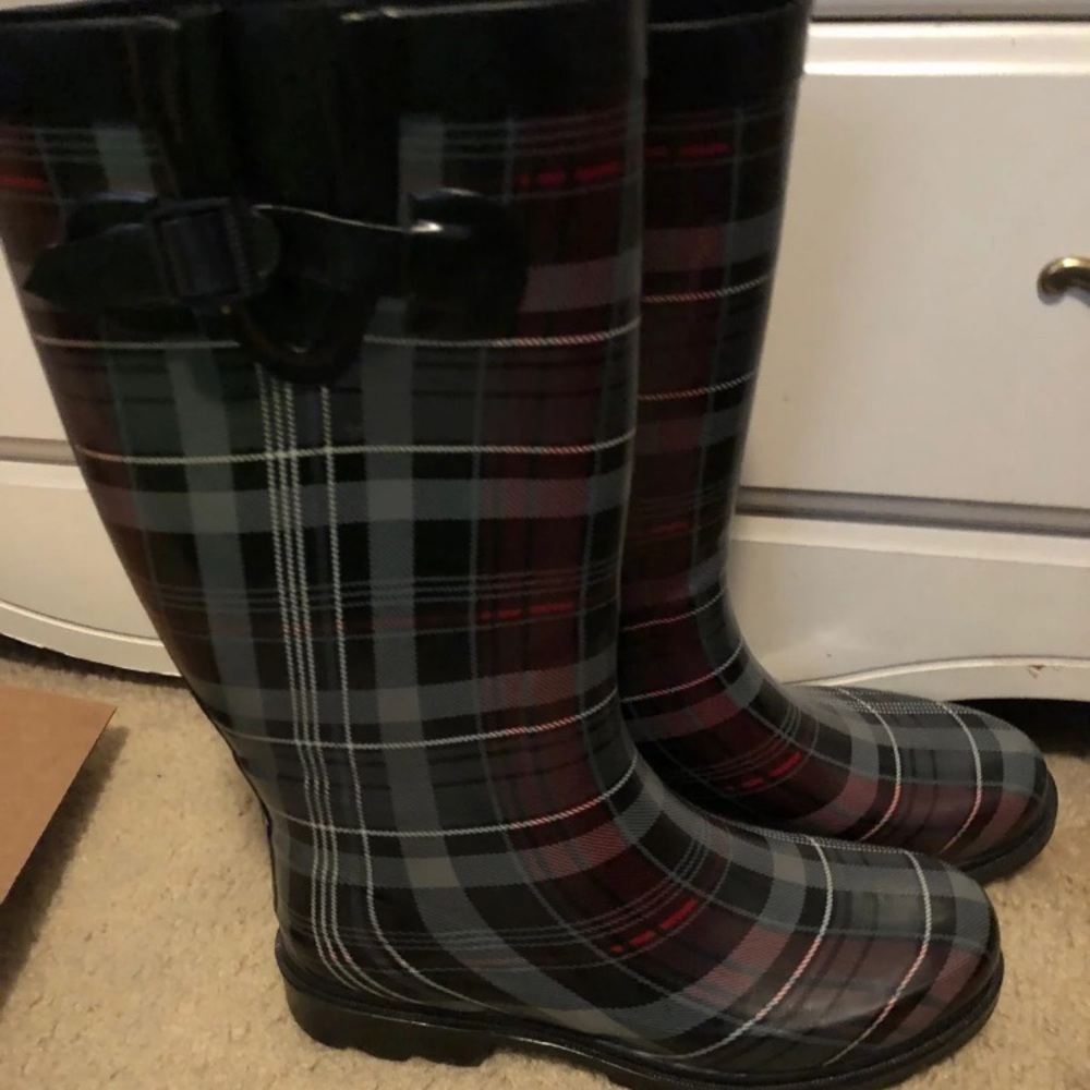 Rain boots